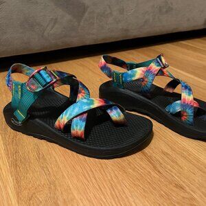 Custom Z2 Chacos, Tie Dye - W8